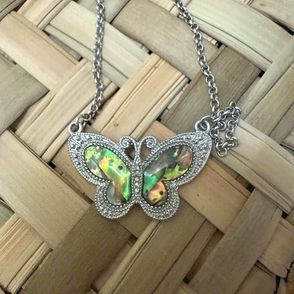 Y2K Silver Butterfly Necklace - Picture 5 of 5